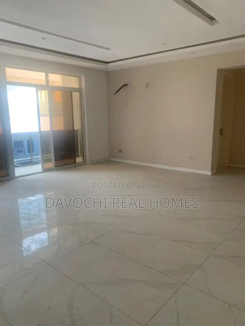 5bdrm Duplex in Chevron Drive, Lekki for rent in Lekki