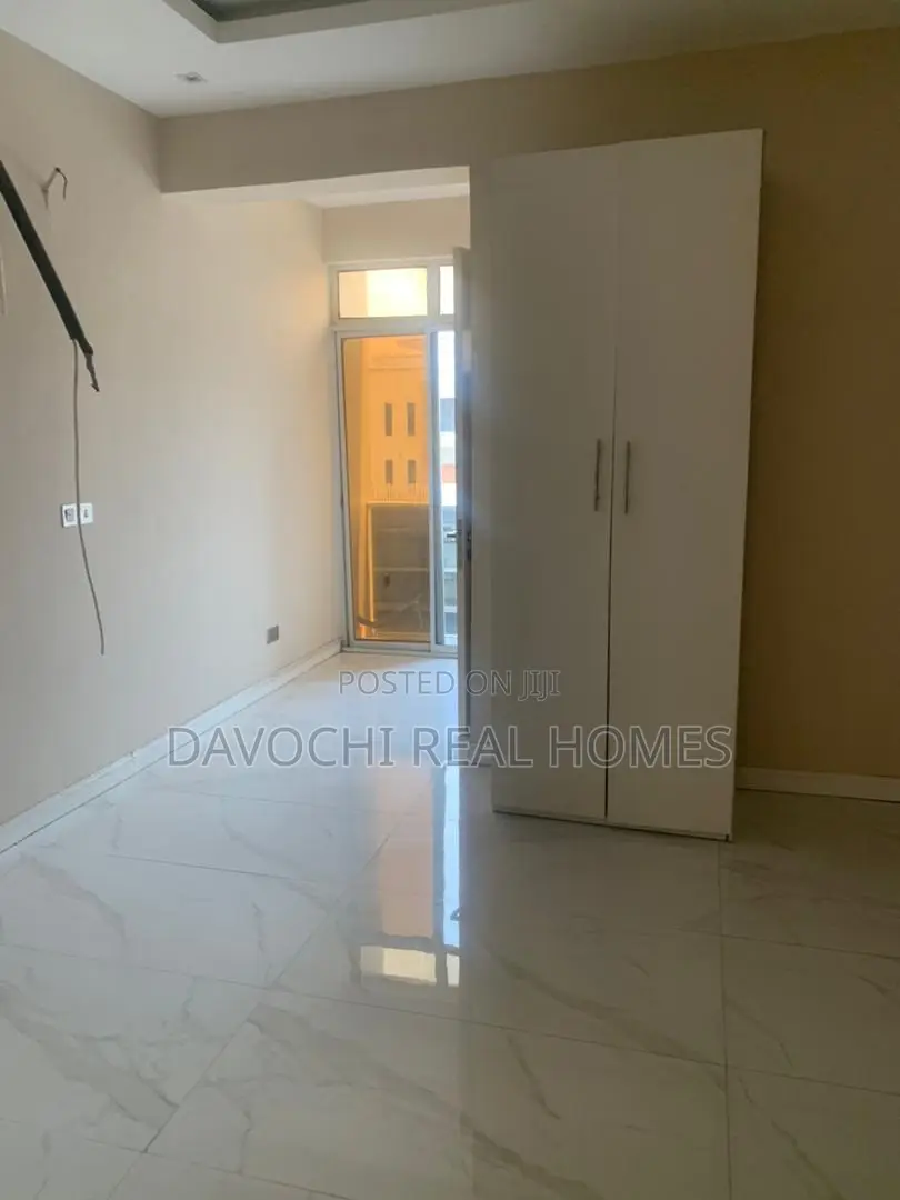 5bdrm Duplex in Chevron Drive, Lekki for rent in Lekki