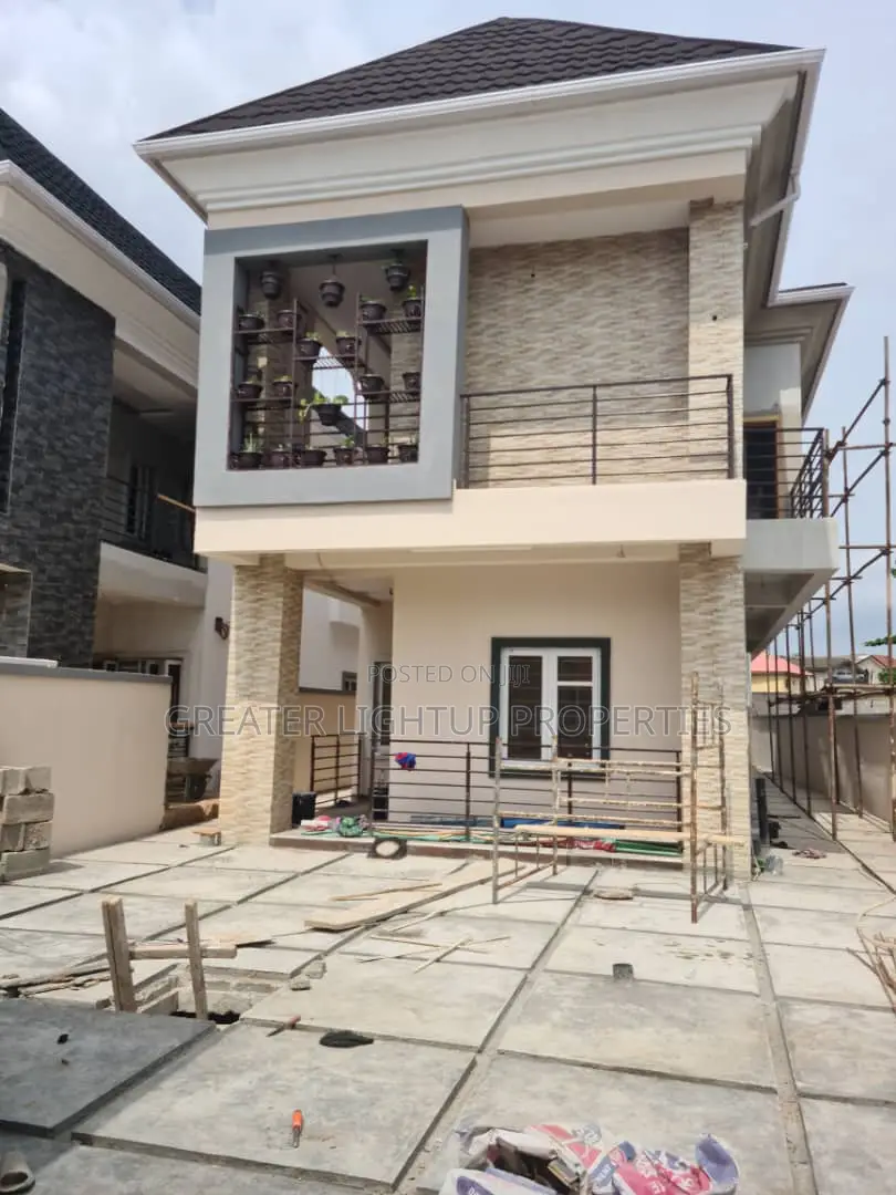 Furnished 5bdrm Duplex in Gemade Estate for sale in Alimosho