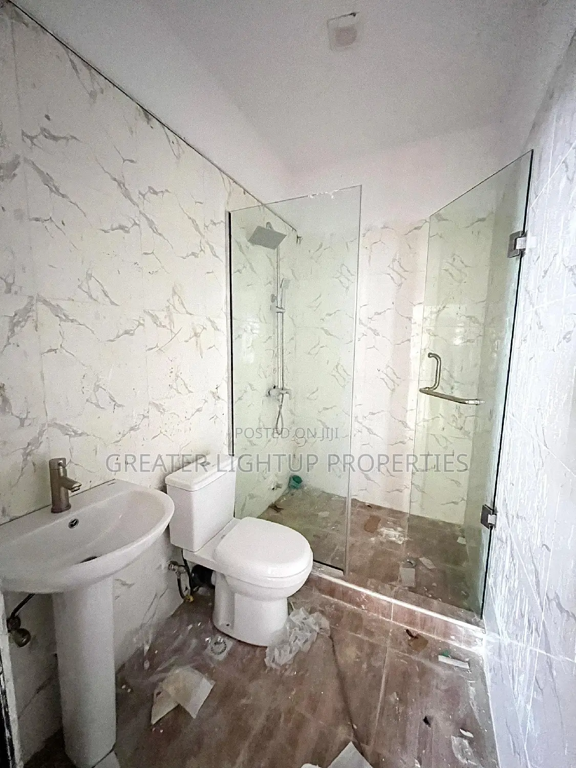 Furnished 3bdrm Duplex in Ikota Estate, Lekki Phase 2 for sale in Lekki Phase 2
