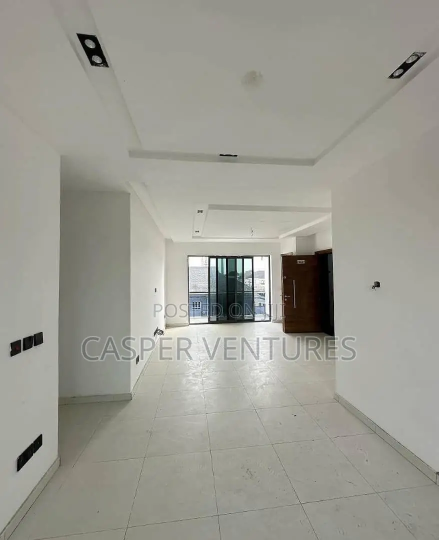 3bdrm Apartment in Gbada, Ikate for sale in Ikate