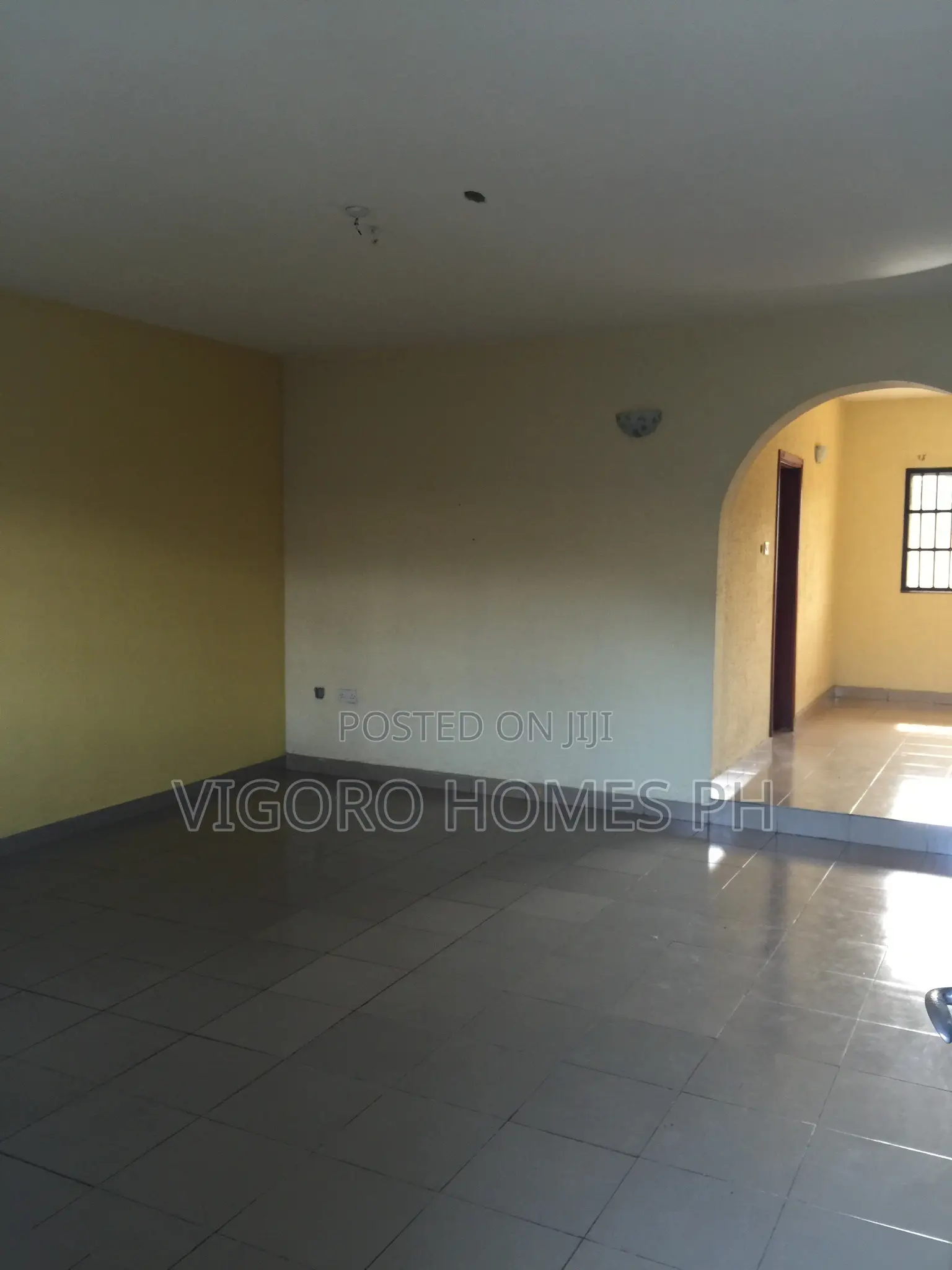 2bdrm Block of Flats in Off St John’S, Port-Harcourt for sale in Port-Harcourt