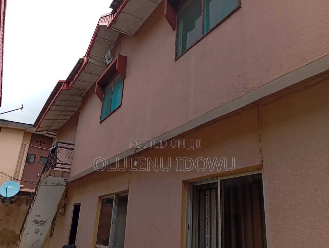 Furnished 3bdrm Block of Flats in Alimosho for sale in Alimosho
