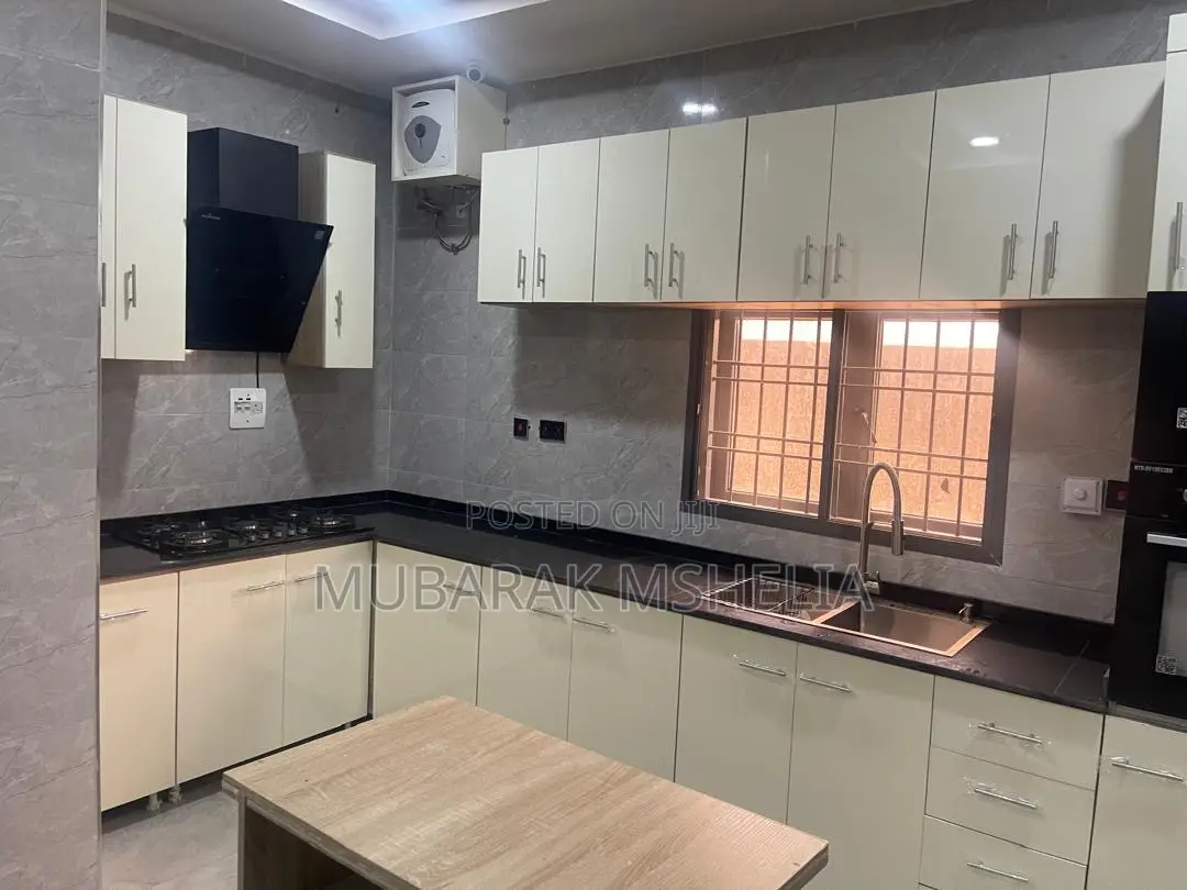 Furnished 5bdrm Duplex in Seaman, Lugbe District for sale in Lugbe District