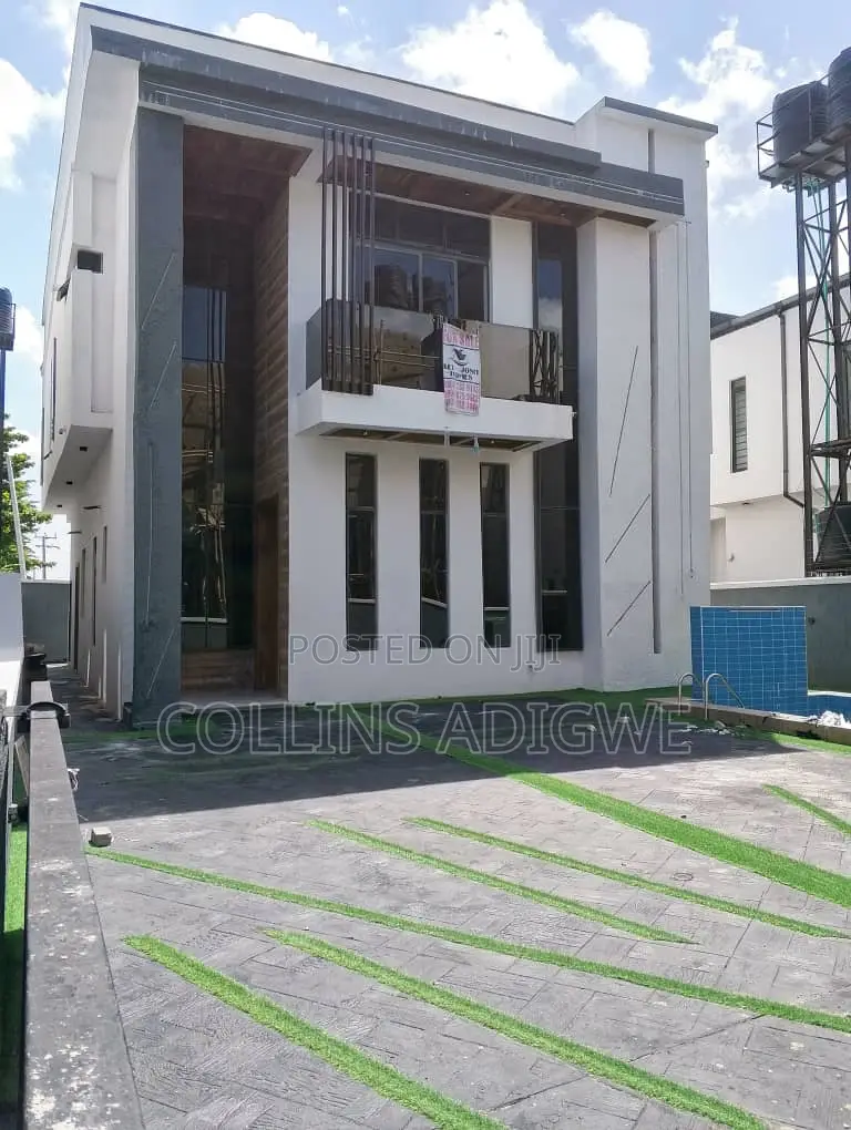 5bdrm Duplex in Service Estate In for sale in Chevron