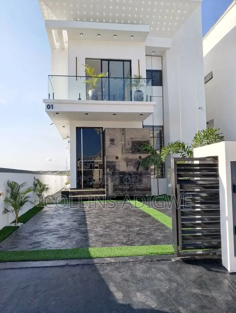 4bdrm Duplex in Lake Estate Chevron for sale in Chevron