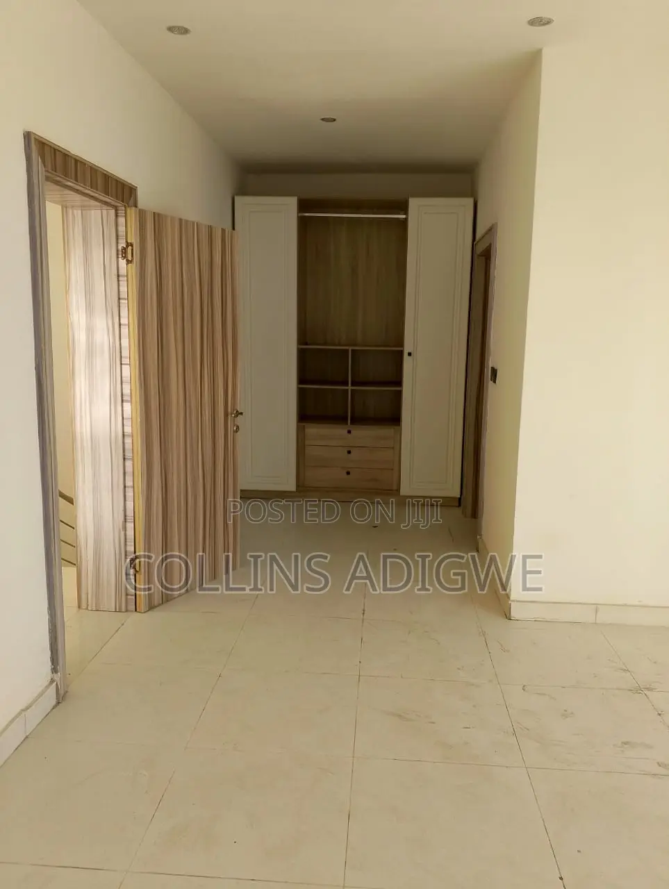 4bdrm Duplex in Chevron for rent in Chevron