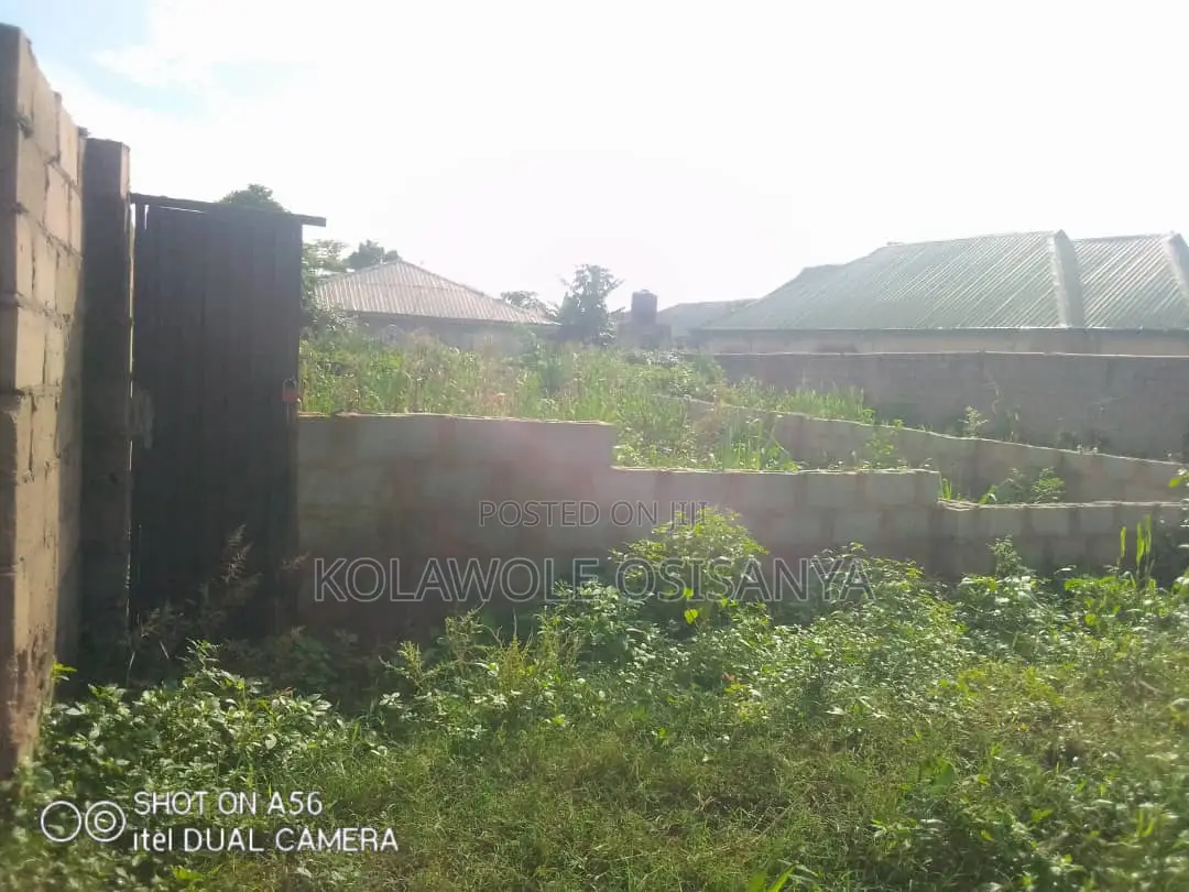 Quater Measuring 30ft By 60ft In A Serene Environ in Ado-Odo/Ota