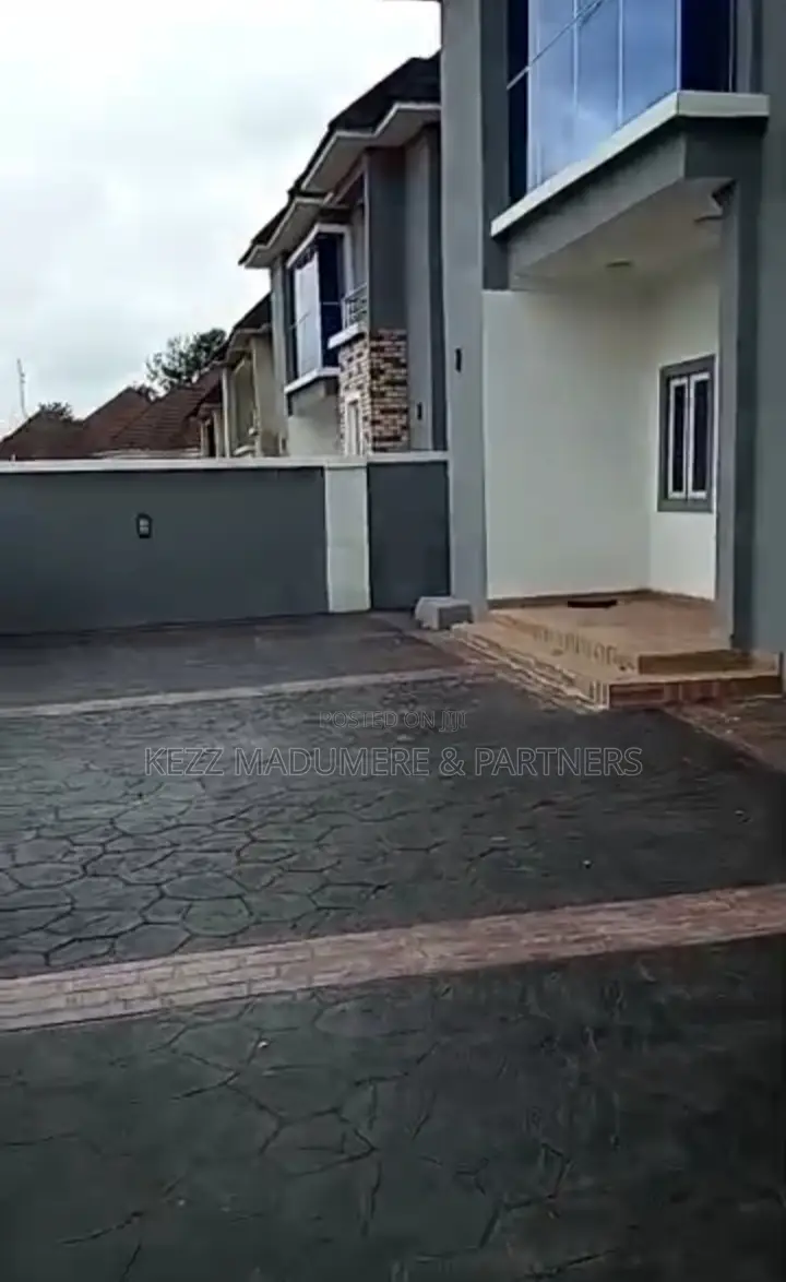 5bdrm Duplex in Independence Layout for sale in Enugu