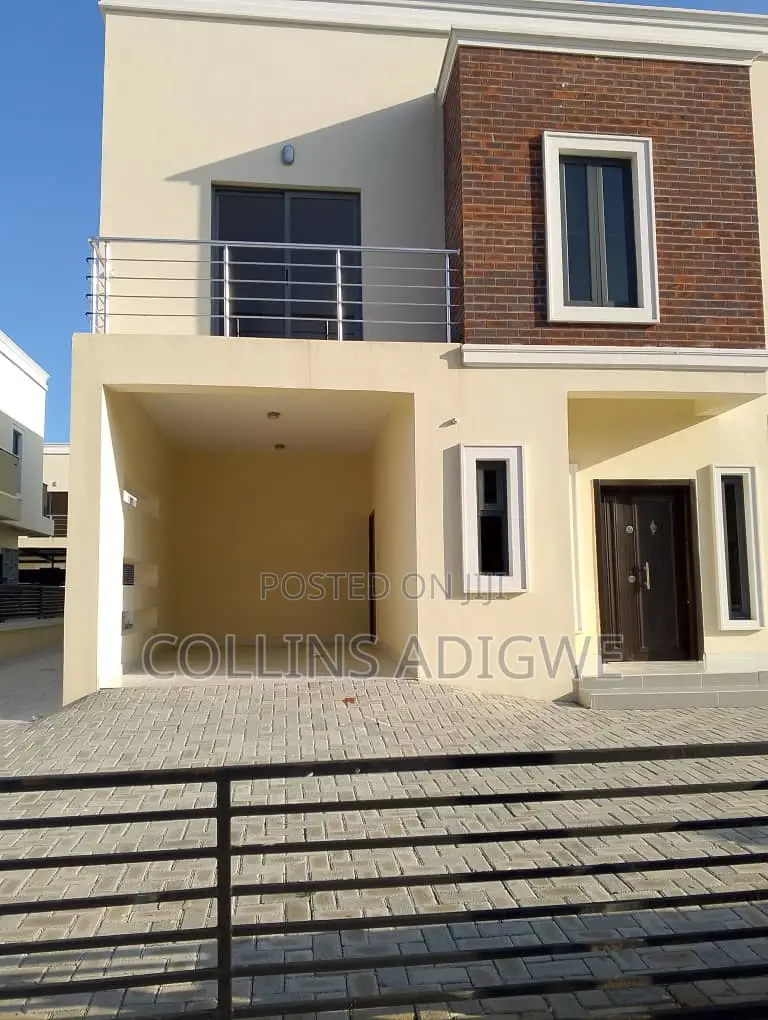 4bdrm Duplex in Chevron Drive Lekki for sale in Chevron