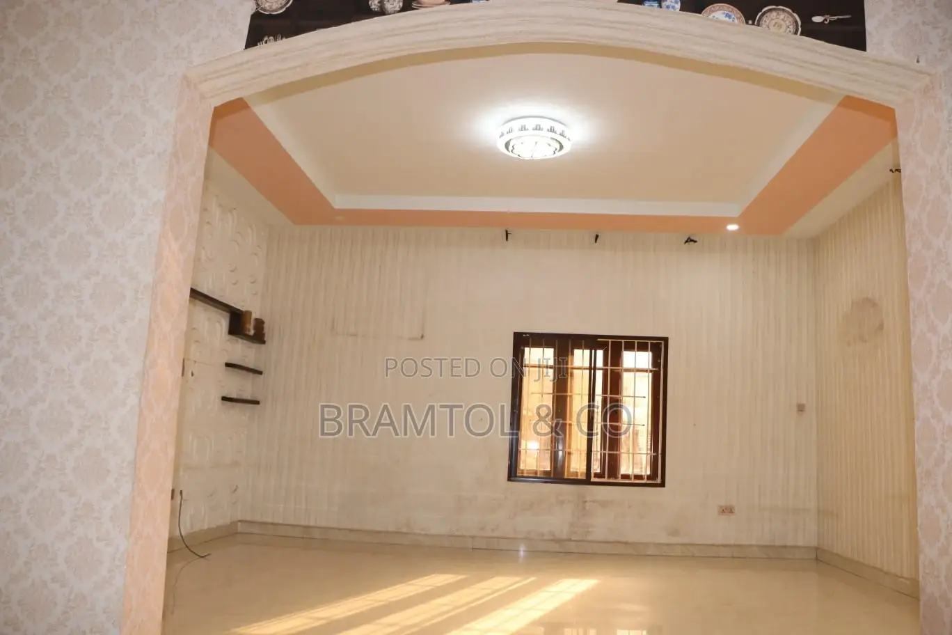 4bdrm Duplex in Sabon Lugbe for rent in Sabon Lugbe
