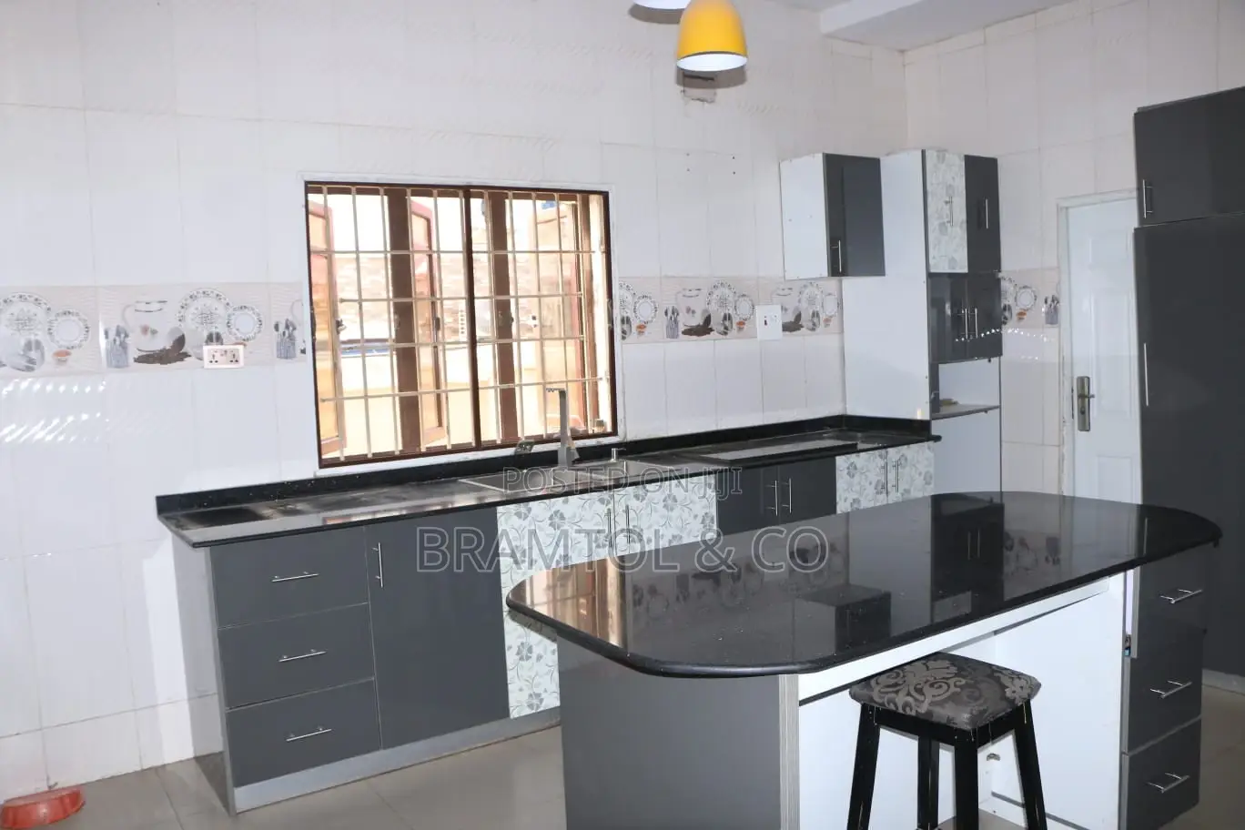 4bdrm Duplex in Sabon Lugbe for rent in Sabon Lugbe