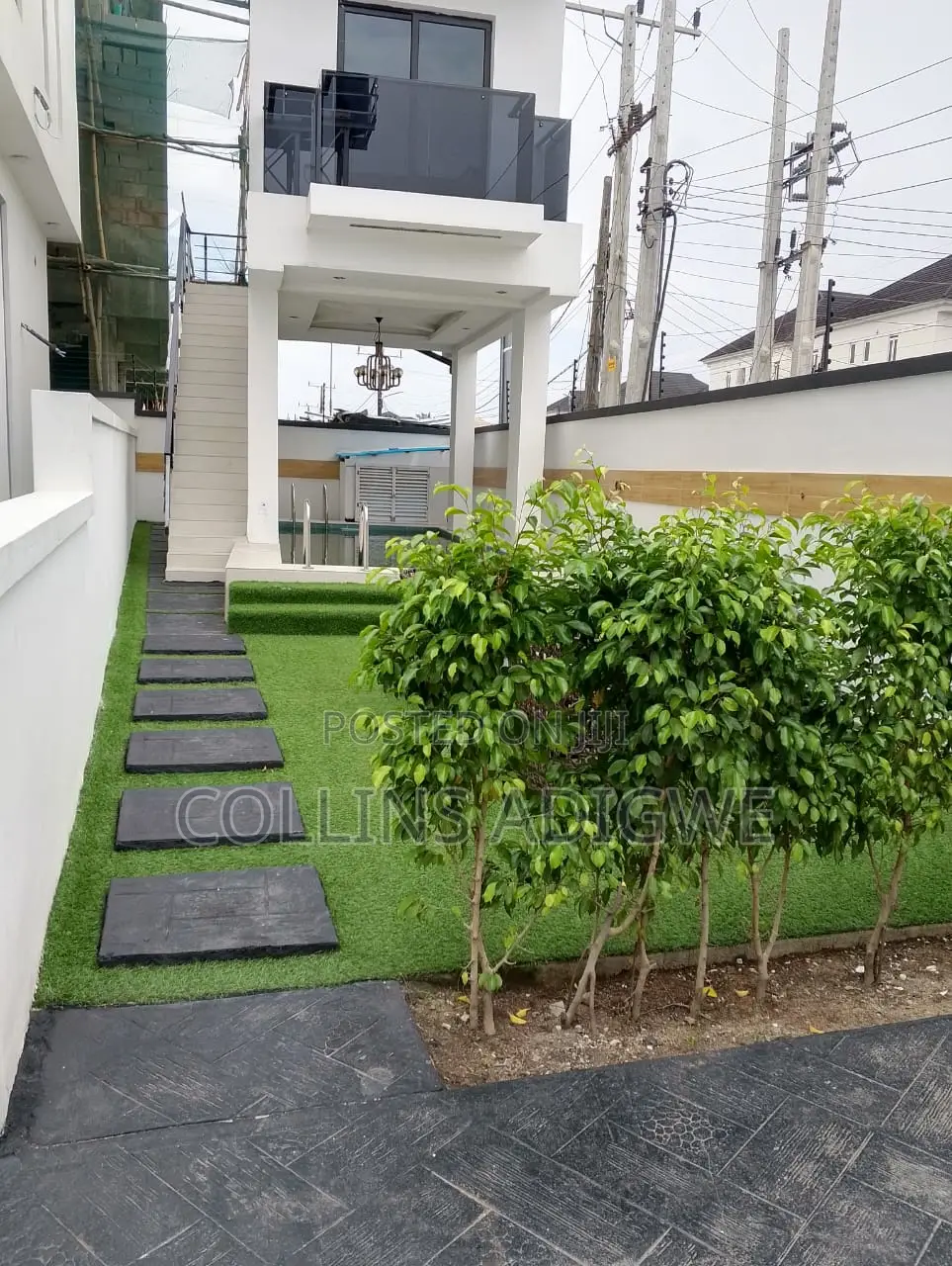 4bdrm Duplex in Chevron for sale in Chevron