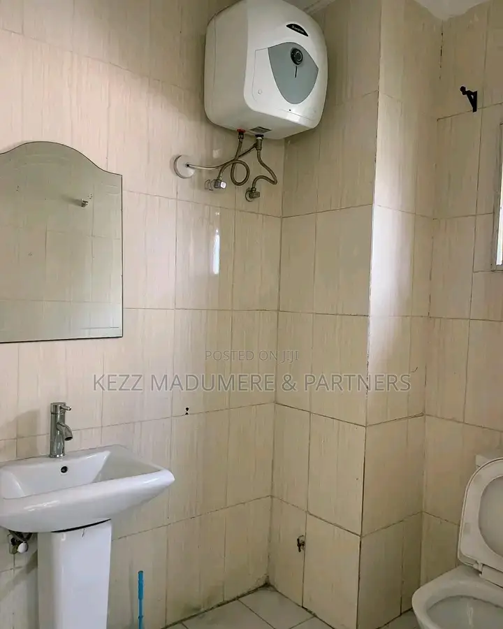 3bdrm Apartment in Golf Estate ,Dr for sale in Port-Harcourt