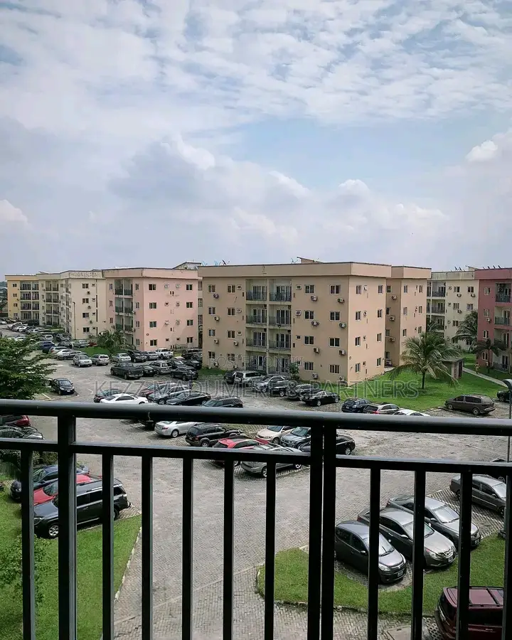 3bdrm Apartment in Golf Estate ,Dr for sale in Port-Harcourt
