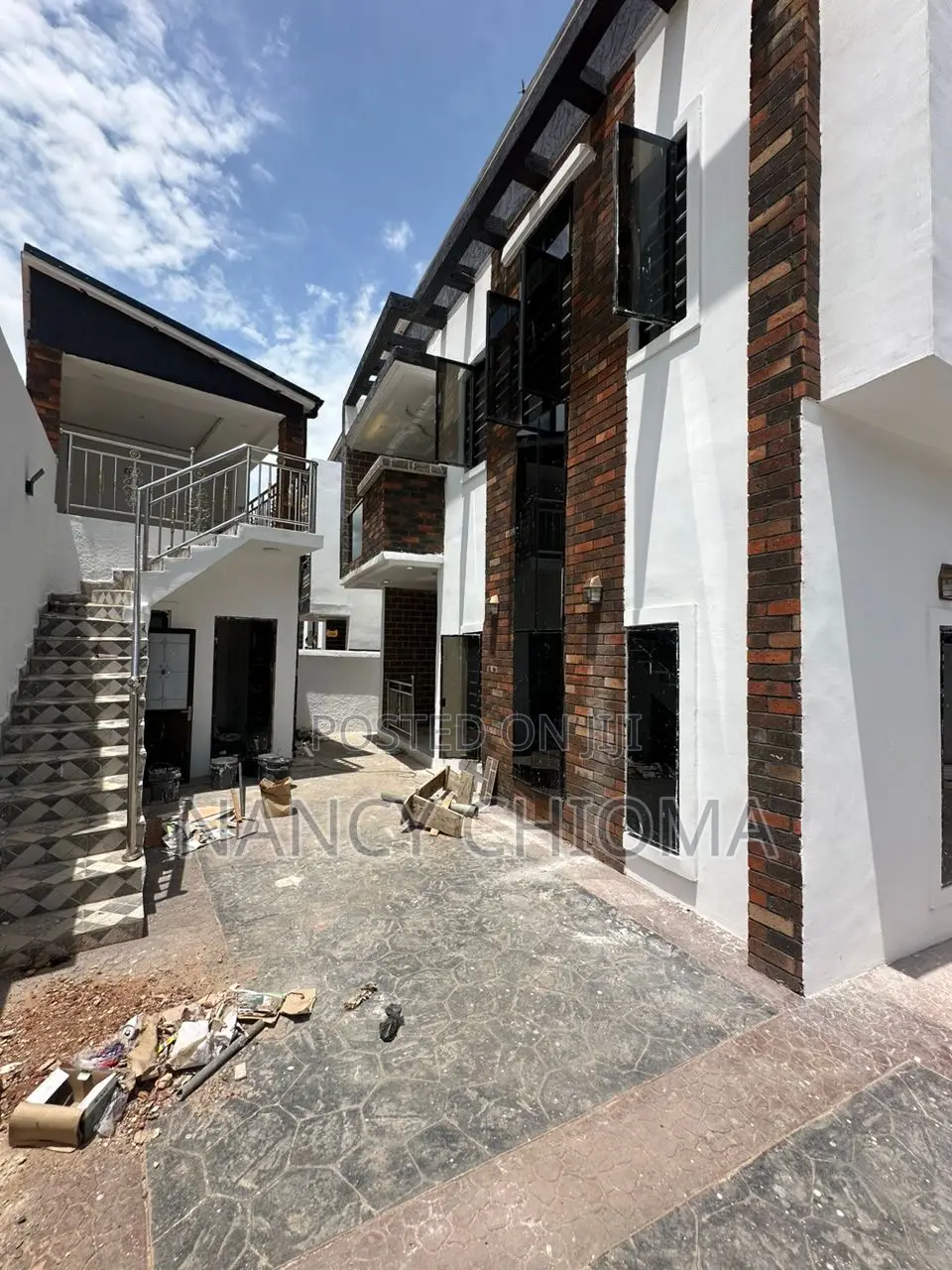 Furnished 4bdrm Duplex in Independent Layout, Enugu for sale in Enugu