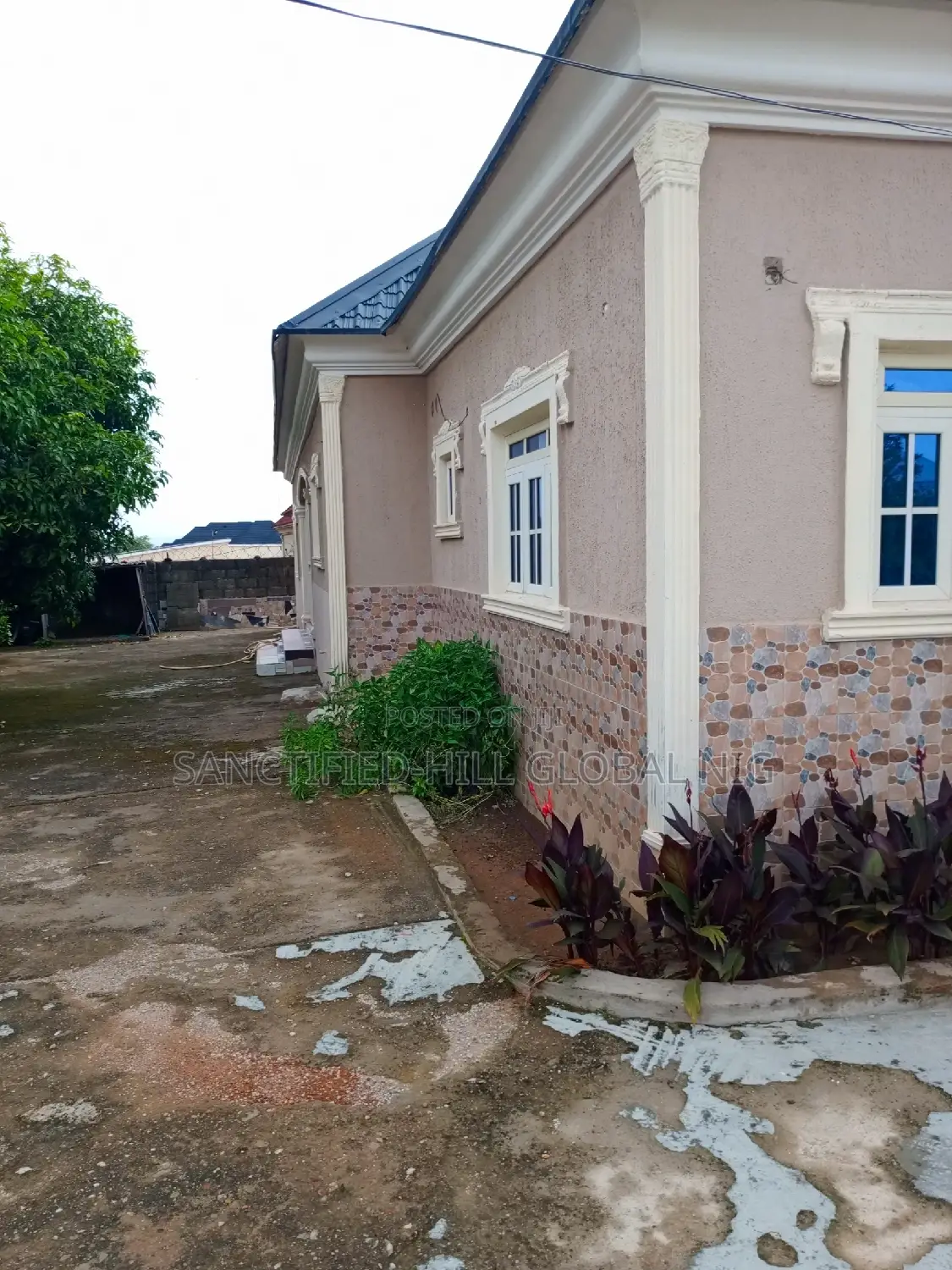 3bdrm Bungalow in Nurses Estate, City for sale in Karu