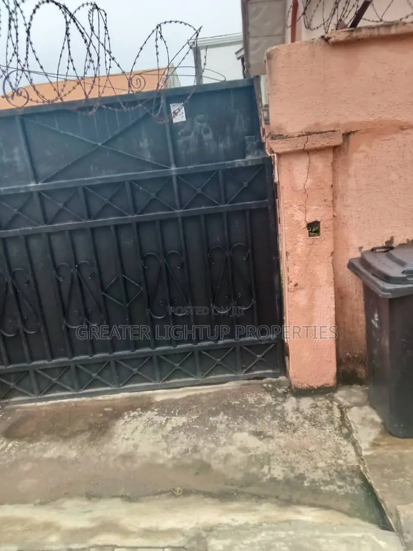 Furnished 4bdrm Bungalow in Satellite, Amuwo-Odofin for sale in Amuwo-Odofin