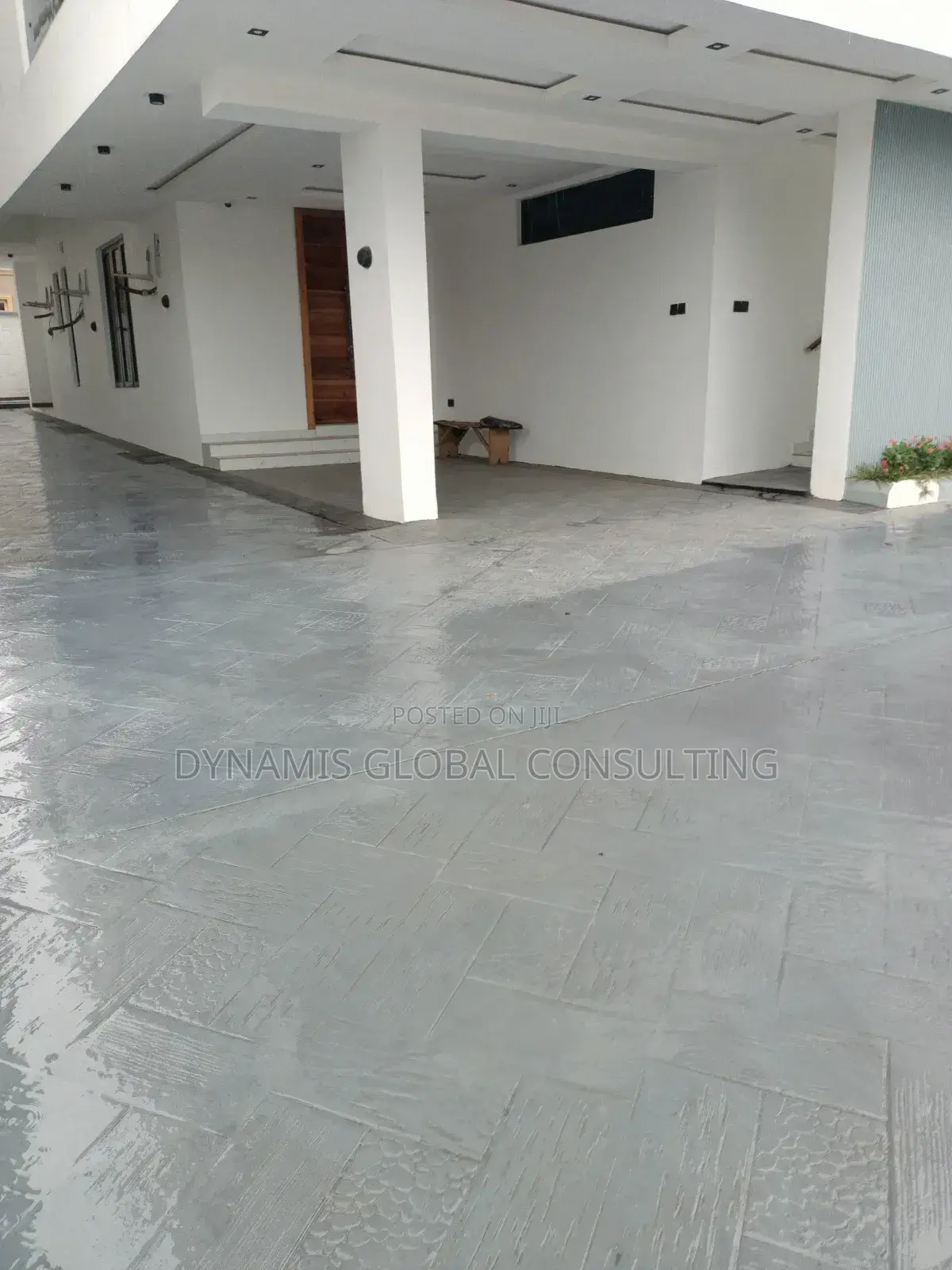 Furnished 5bdrm Duplex in Bamingtion Estate for sale in Omole Phase 1
