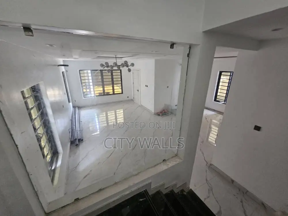 5bdrm Duplex in Banana Island, Ikoyi for sale in Ikoyi
