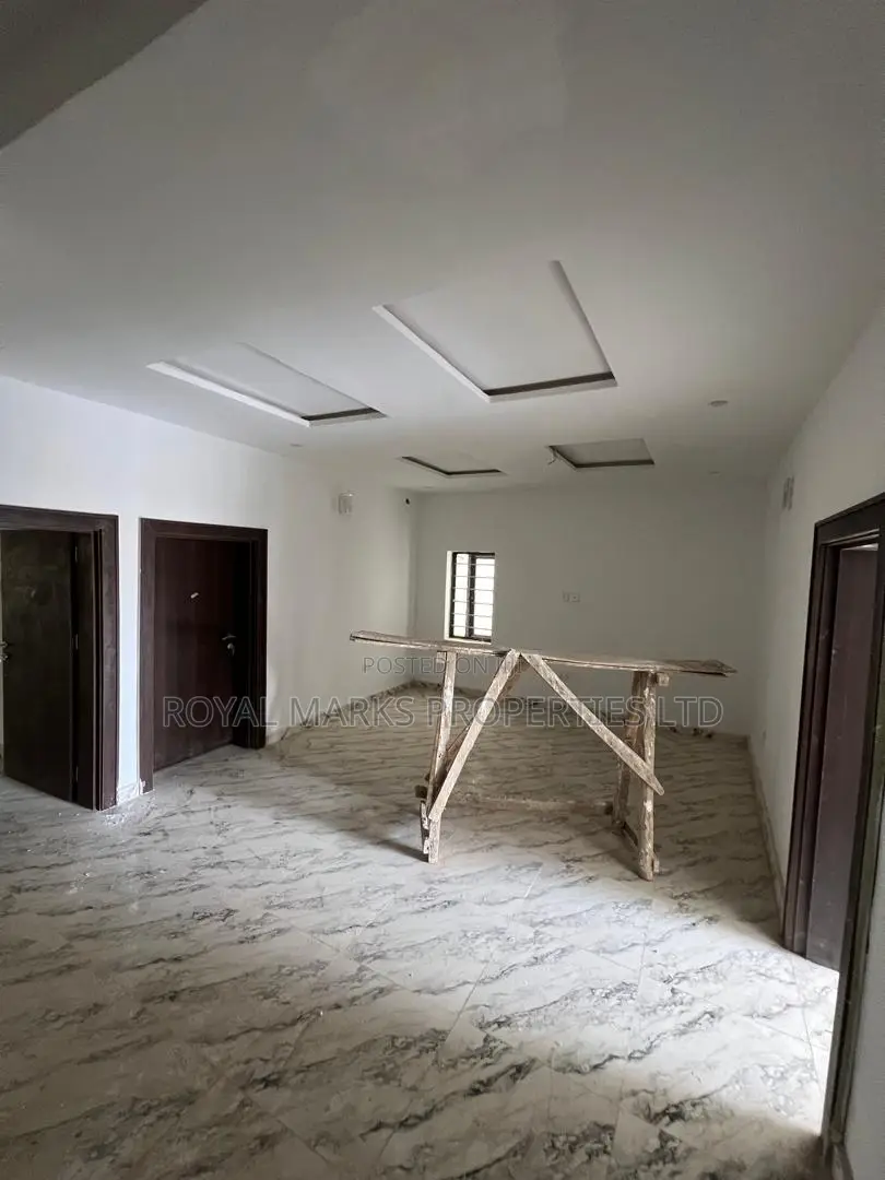 6bdrm Townhouse/Terrace in Guzape for sale in Guzape District