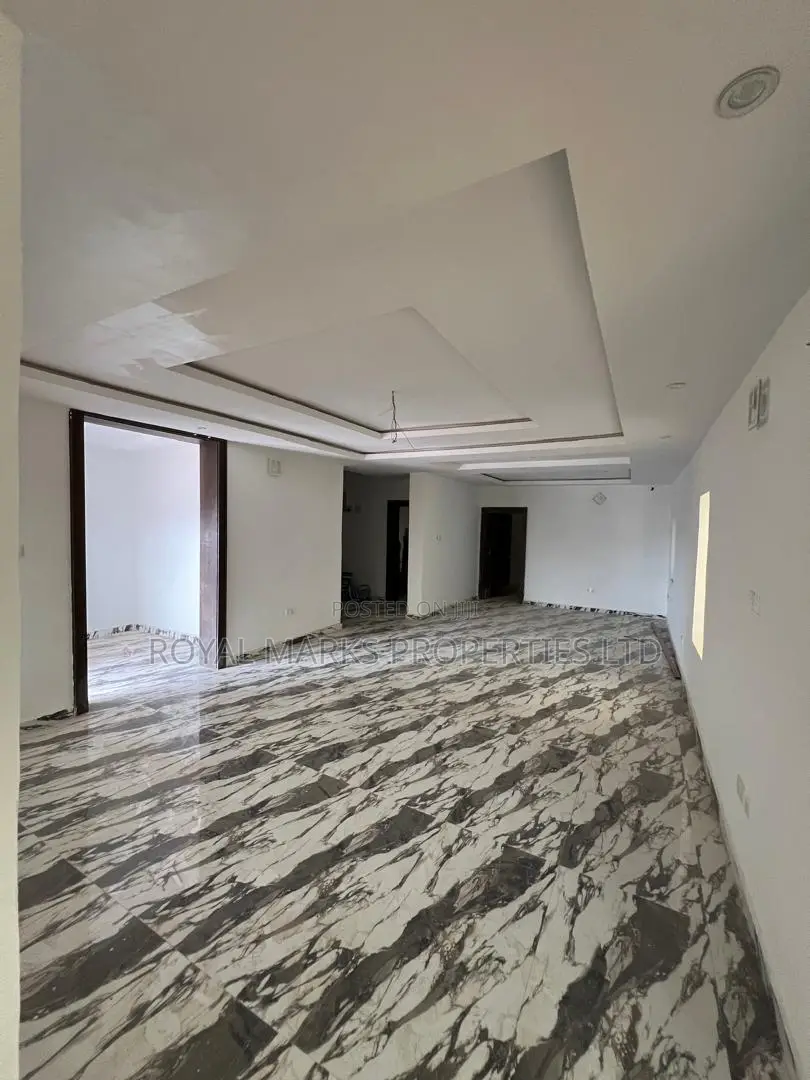 6bdrm Townhouse/Terrace in Guzape for sale in Guzape District