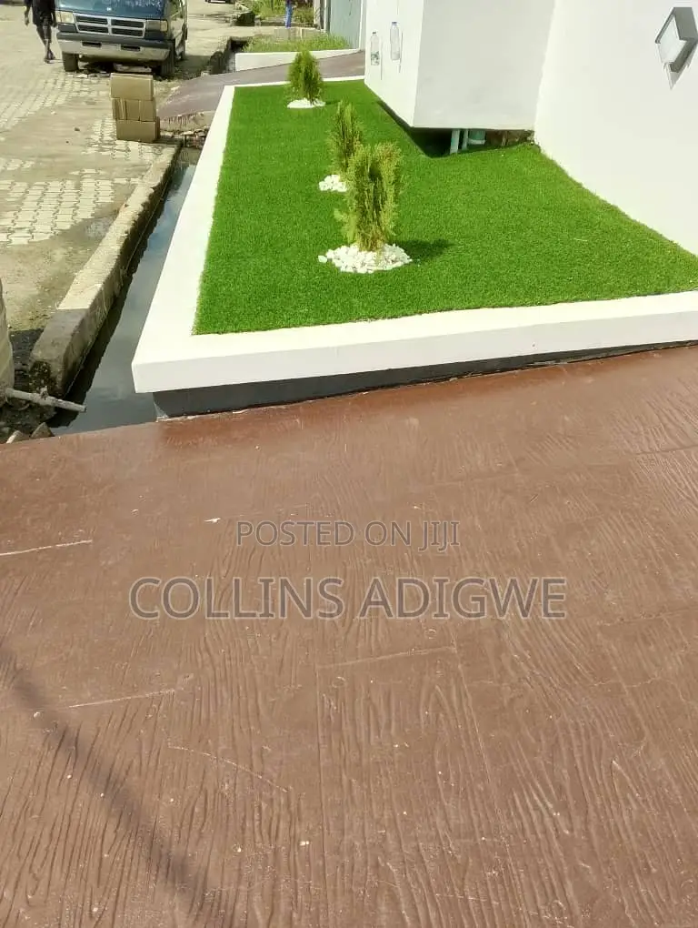 5bdrm Duplex in Ikota Villa for sale in Ikota