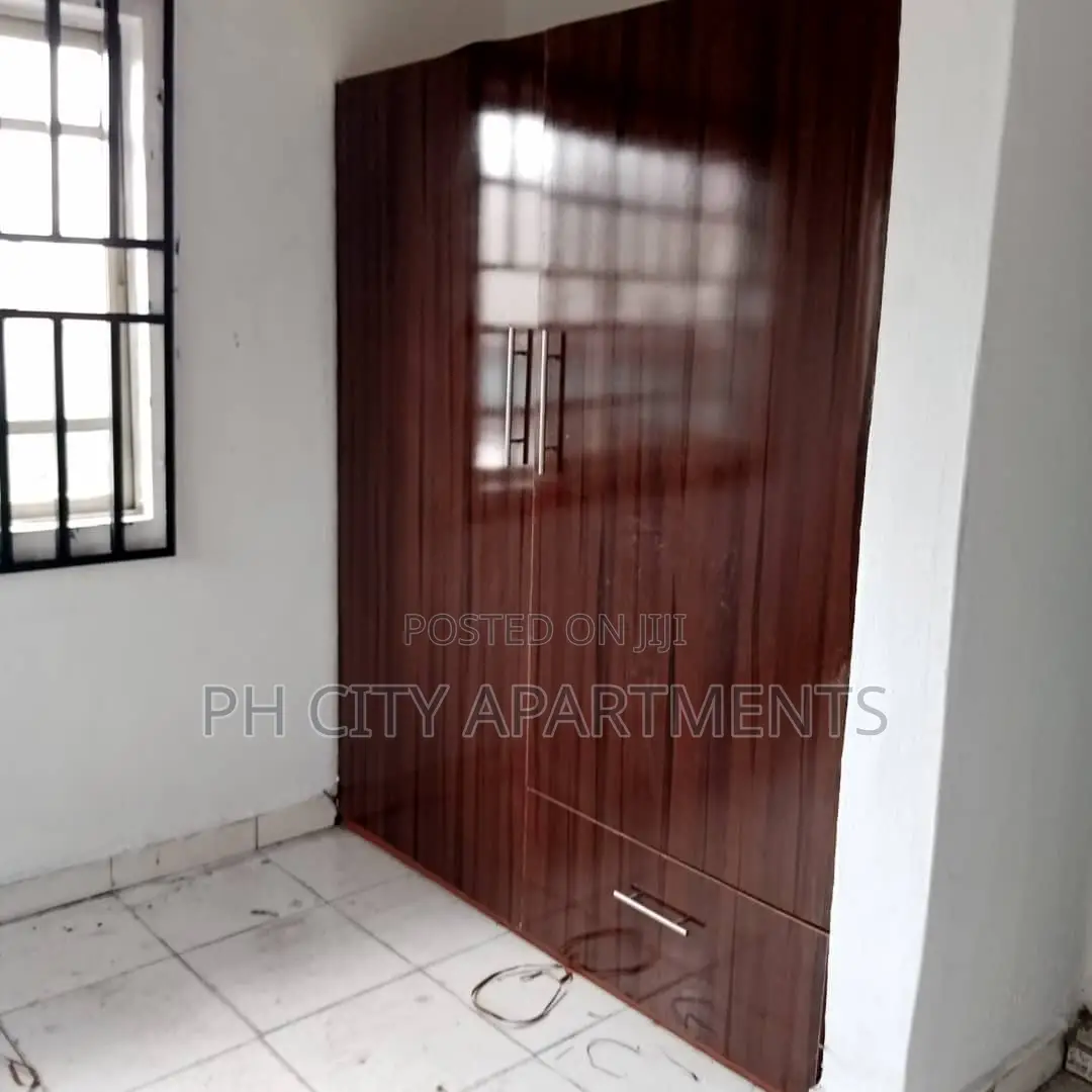 2bdrm Block of Flats in Woji for rent in Woji