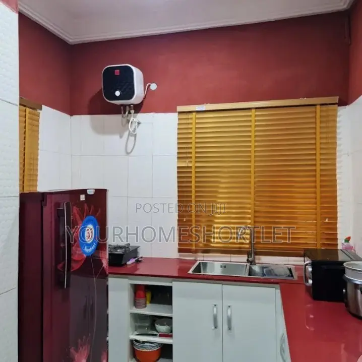 6 Bedrooms Apartment With Pool,Ps5,Party Allowed With Dj in Ogudu-Orioke