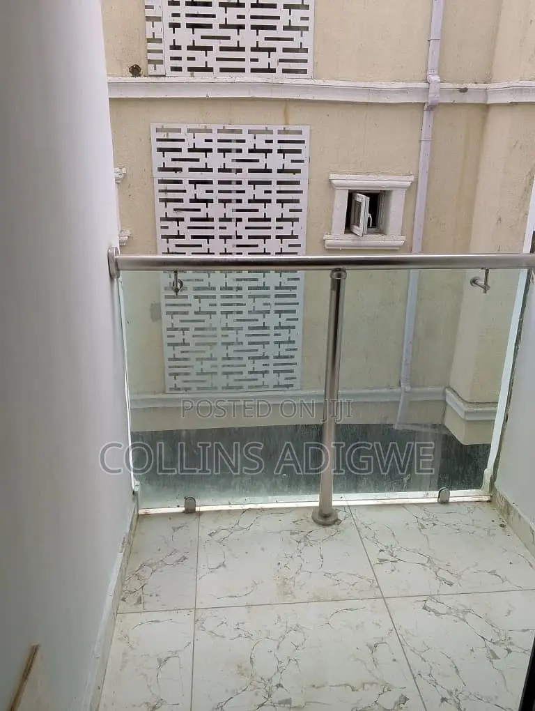 2bdrm Apartment in Chevron for sale in Chevron