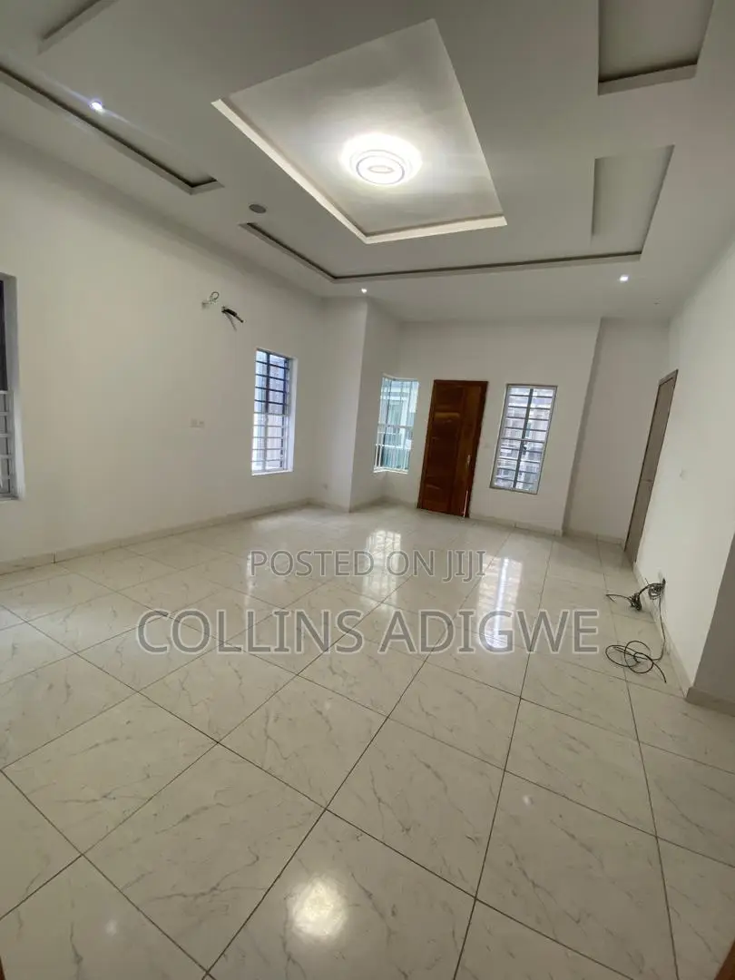 4bdrm Duplex in Vgc Harris Drive for sale in VGC / Ajah