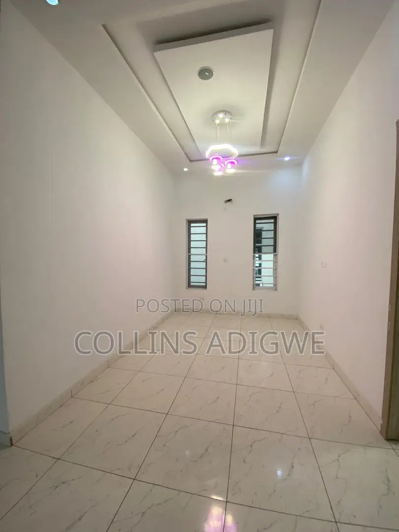4bdrm Duplex in Vgc Harris Drive for sale in VGC / Ajah