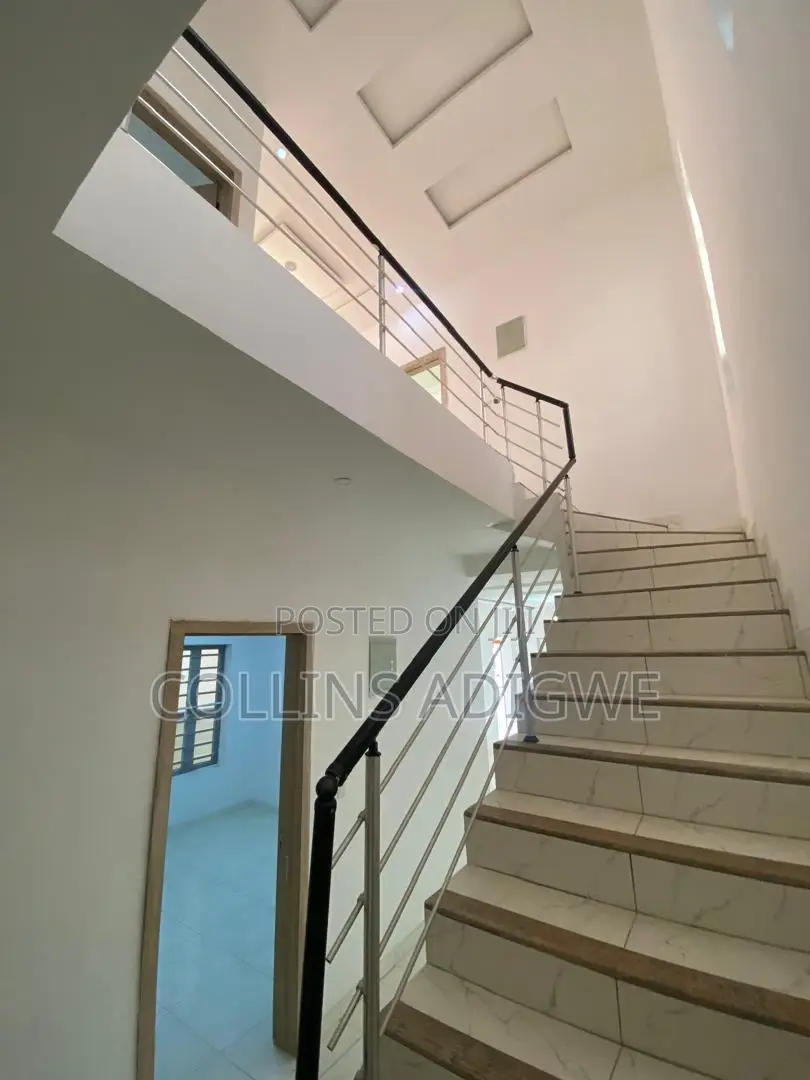 4bdrm Duplex in Vgc Harris Drive for sale in VGC / Ajah