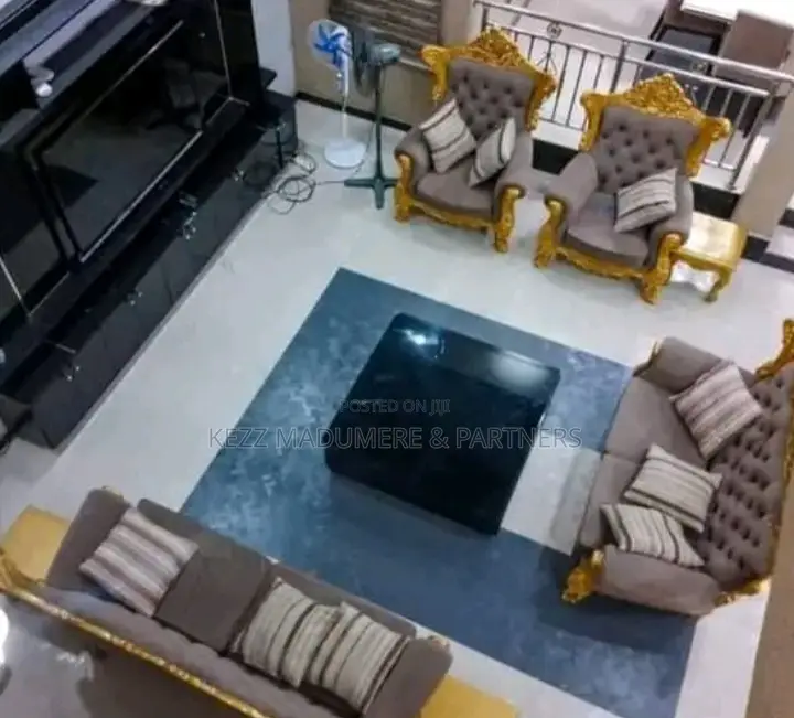 Furnished 6bdrm Duplex in Akanawu Estate , for sale in Owerri