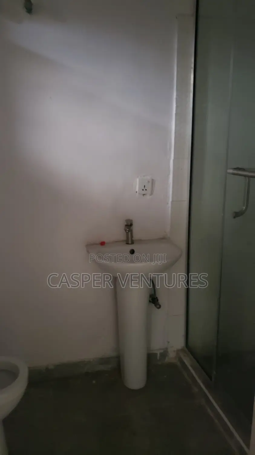 3bdrm Apartment in Admiralty, Lekki Phase 1 for rent in Lekki Phase 1