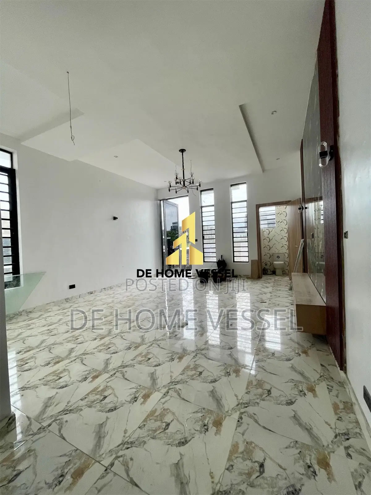 4bdrm Duplex in Ikota for sale in Ikota