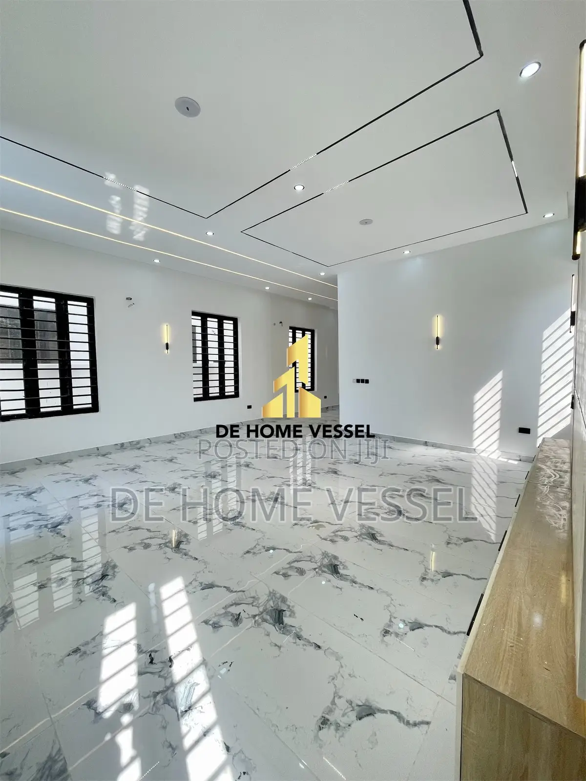5bdrm Duplex in Ologolo for sale in Ologolo