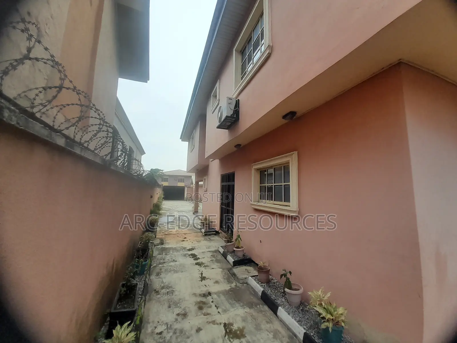 4bdrm Duplex in Ago Palace for sale in Ago Palace