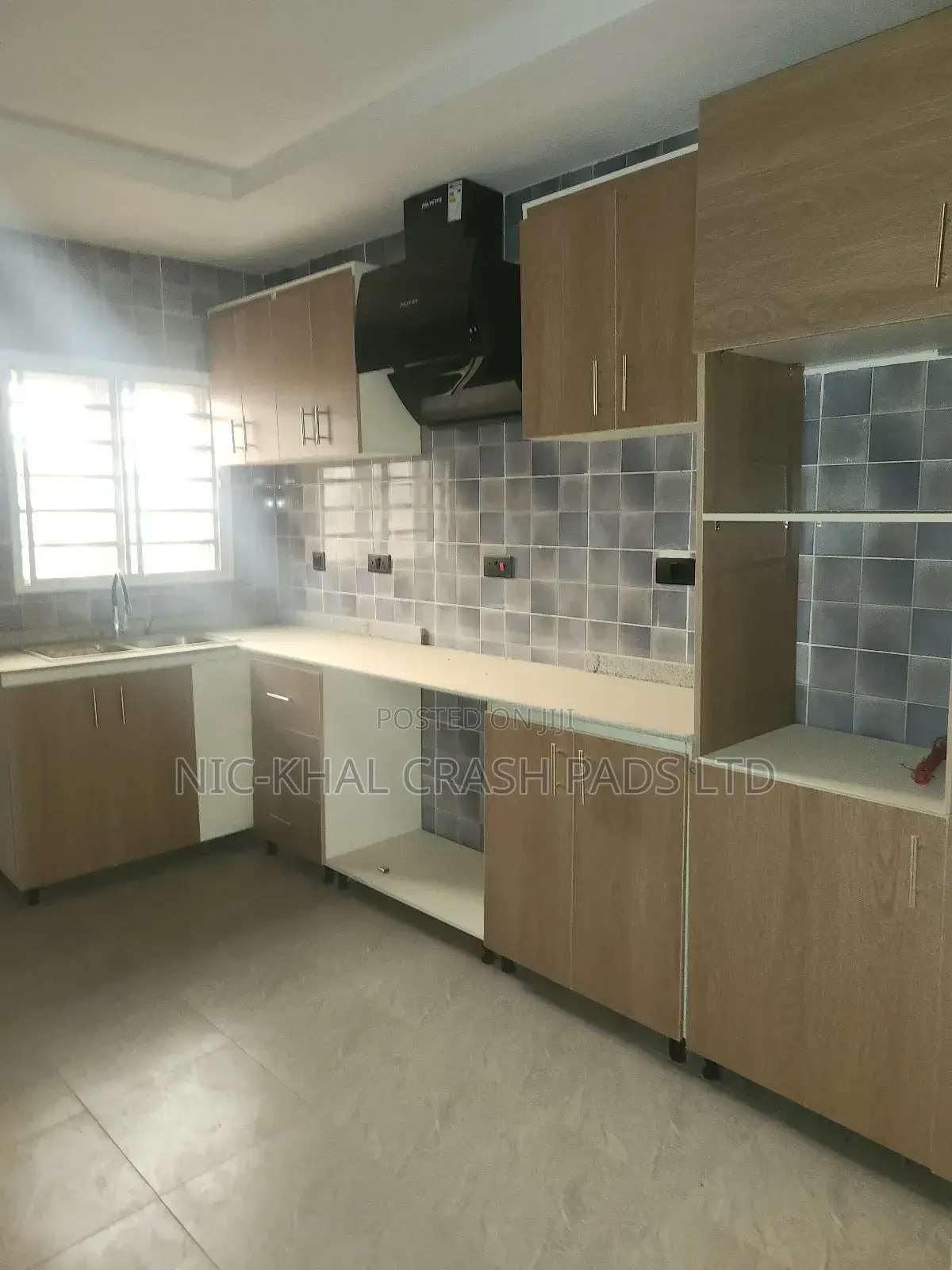 4bdrm Duplex in Brains And Hammers for rent in Life Camp