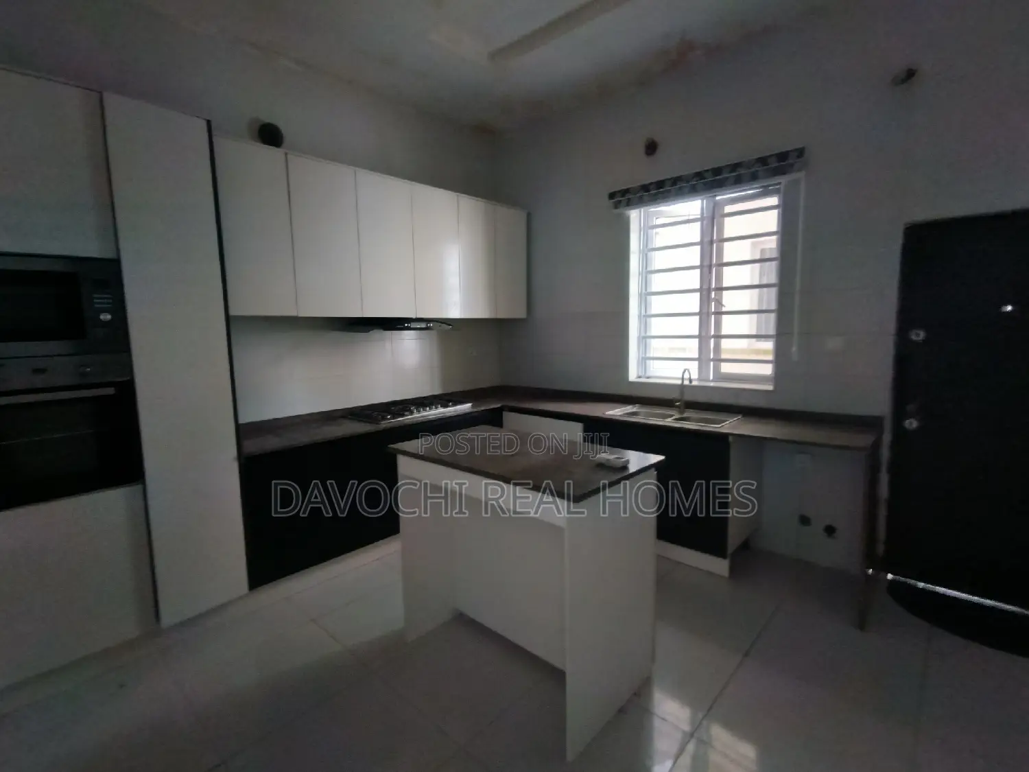 4bdrm Duplex in By Orchid Road, Lekki for rent in Lekki