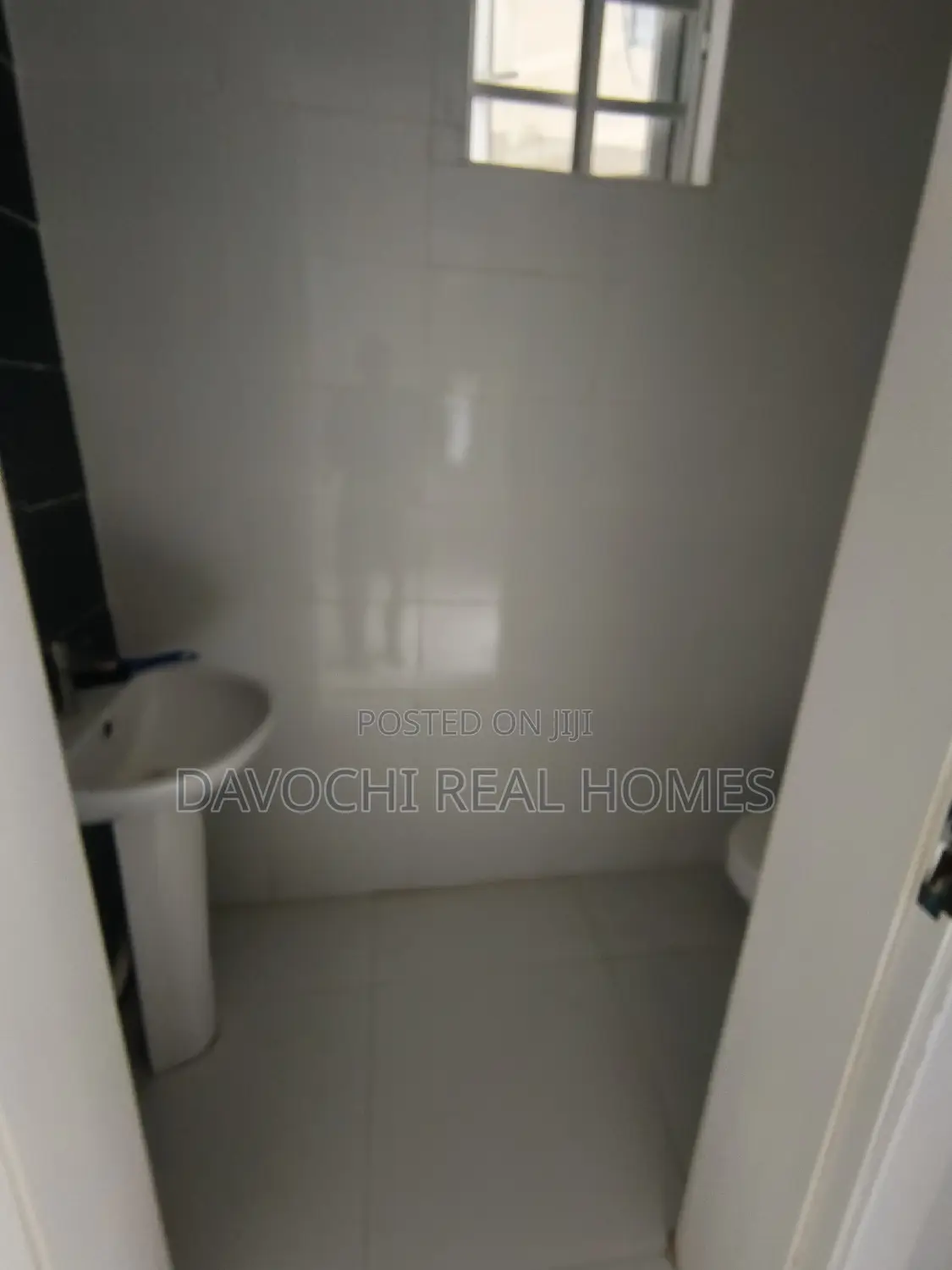 5bdrm Duplex in By Chevron Second, Lekki for rent in Lekki