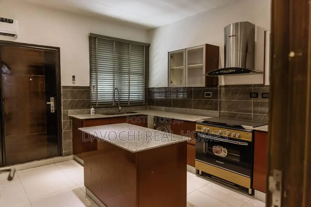 Furnished 4bdrm Duplex in Lekki Ikate for rent in Lekki