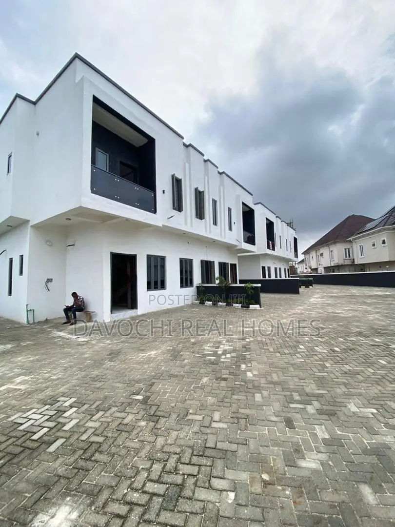 4bdrm Duplex in Chevron Drive, Lekki for rent in Lekki