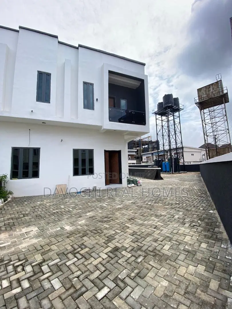 4bdrm Duplex in Chevron Drive, Lekki for rent in Lekki