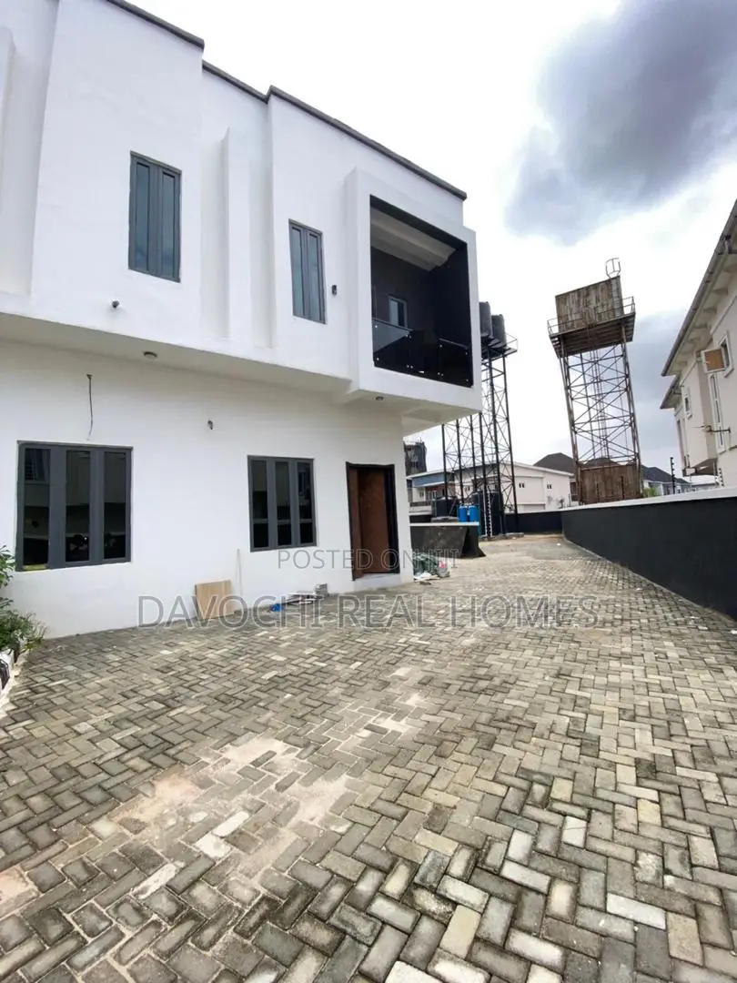 4bdrm Duplex in Chevron Drive, Lekki for rent in Lekki