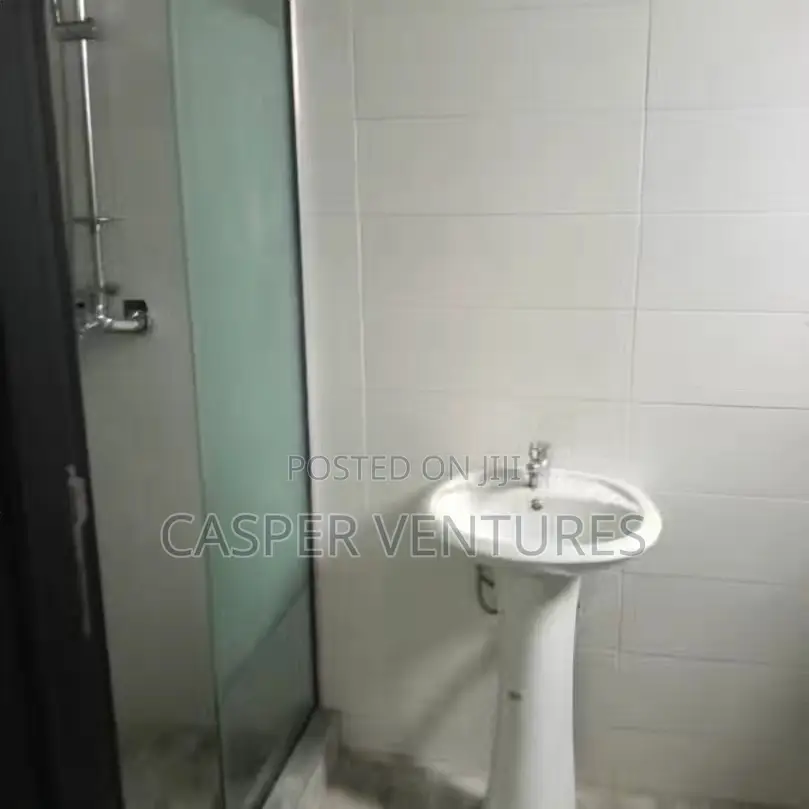 4bdrm Duplex in Salem, Ikate for sale in Ikate
