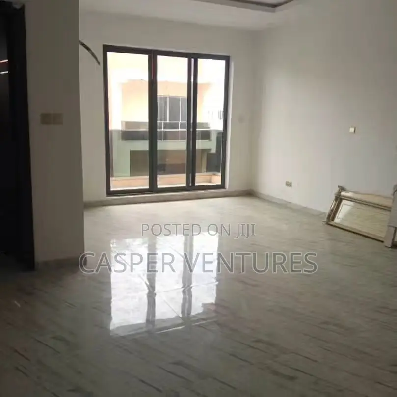 4bdrm Duplex in Salem, Ikate for sale in Ikate