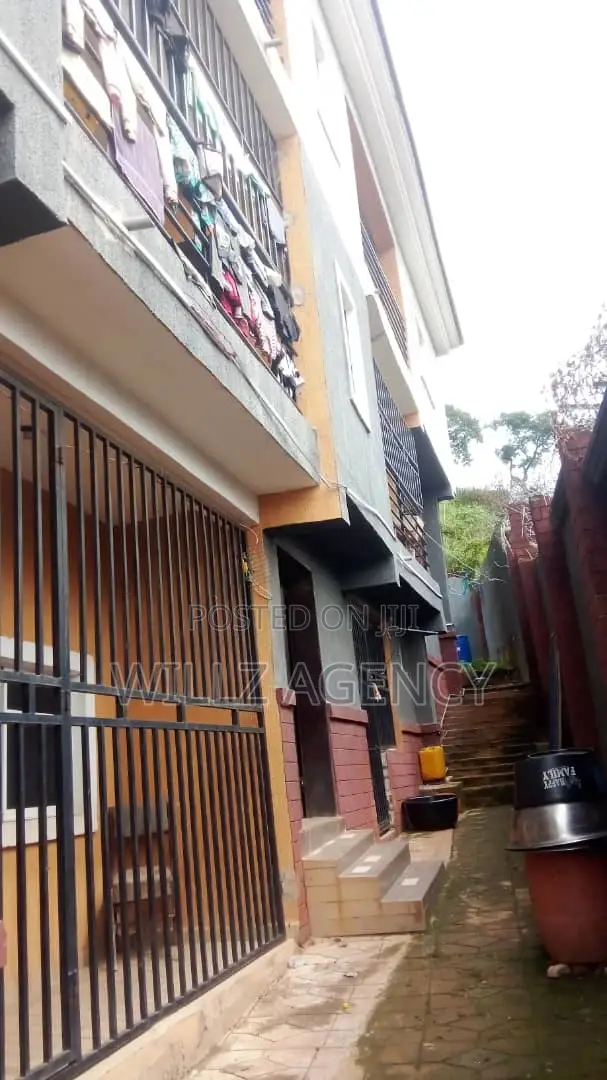 2bdrm Block of Flats in Enugu for sale in Enugu