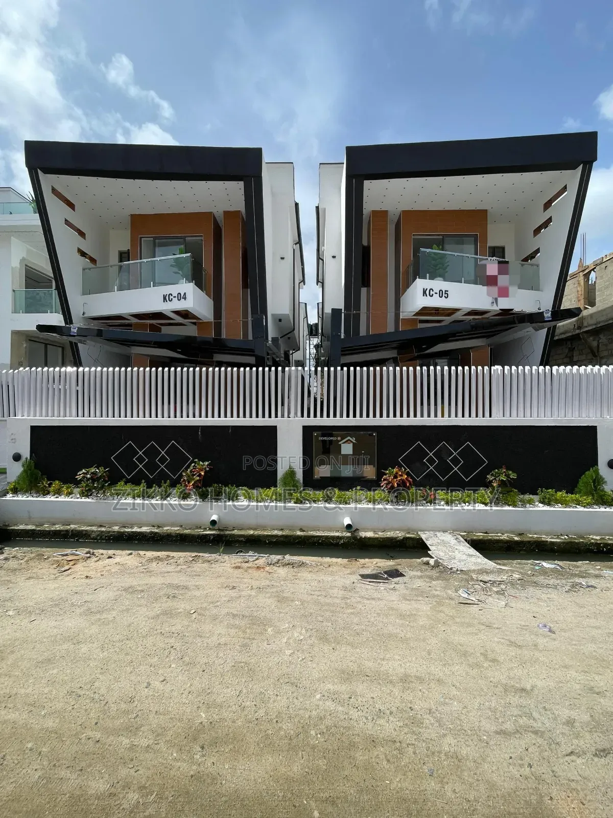 5bdrm Duplex in Ajah for sale in Ajah