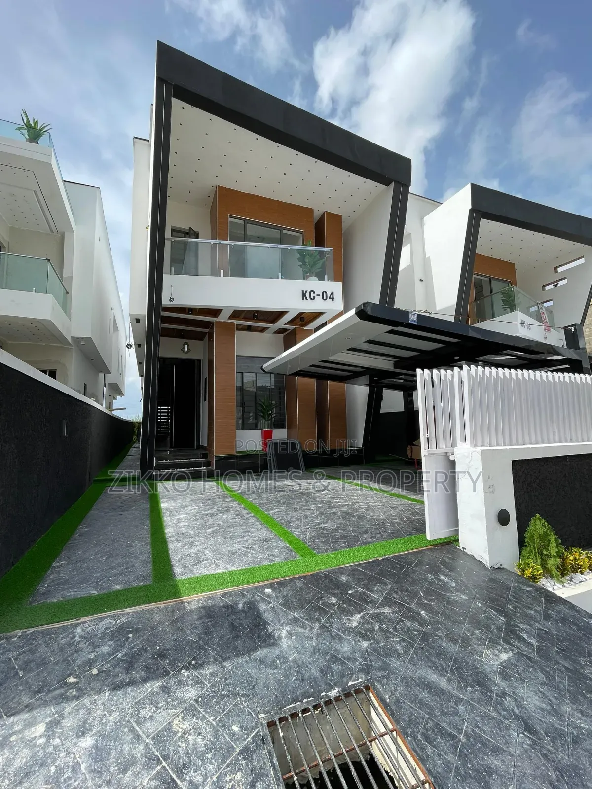 5bdrm Duplex in Ajah for sale in Ajah
